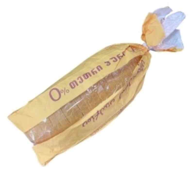 თეთრი პური დაჭრილი უსაფუარო