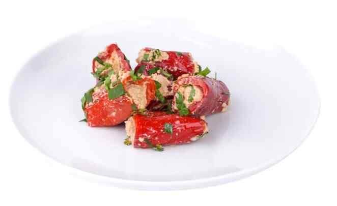 Red bell pepper with walnuts