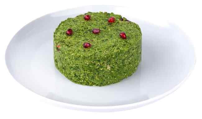 Spinach pkhali with walnuts